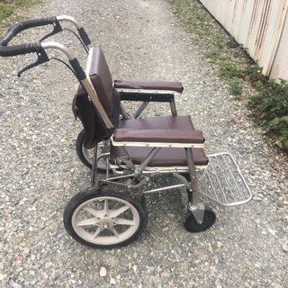 介助用シニアカー  折りたたみ可能な車椅子