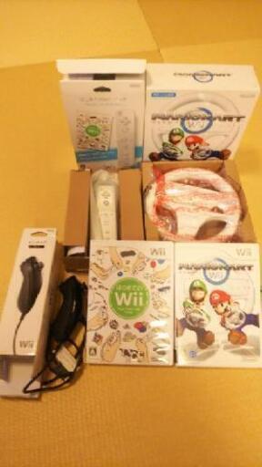 任天堂Wii本体、ソフト、その他セット 「  取引中   」