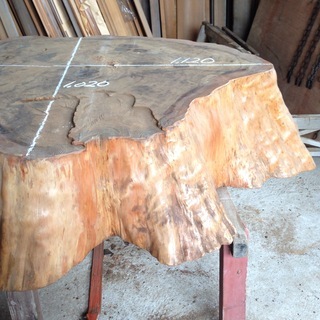 材木】杉板 角材 原木 倉庫保管いろいろ（引き取り限定）