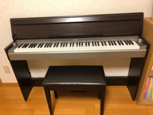 電子ピアノ