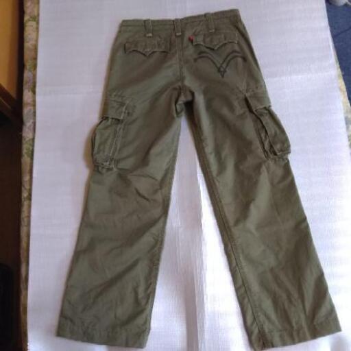 リーバイスカーゴパンツ よしお 片浜のパンツ メンズ の中古 古着あげます 譲ります ジモティーで不用品の処分
