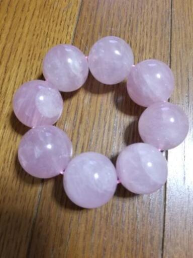 かなり大きいピンク水晶