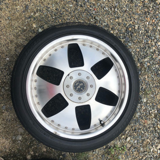 215/45/17  pcd114.3  5穴  +48