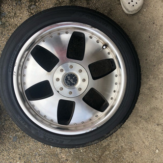 215/45/17  pcd114.3  5穴  +48