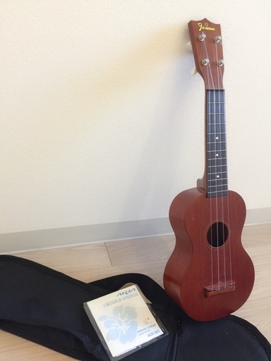 FAMOUS ウクレレ FS-1 ☆バッグ＆弦付き！