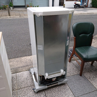 #2714 モリタ 2ドア 冷蔵庫 110L MRU-F110D 2013年製 2714 モリタ 2ドア 冷蔵庫 110L MRU-F110D 2013年製 【公式通販】