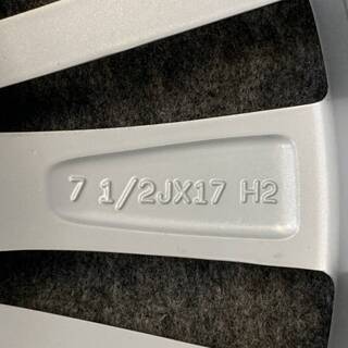 ＢＭＷ　アクティブツアラー、グランツアラー純正　１７インチ　１本のみ！