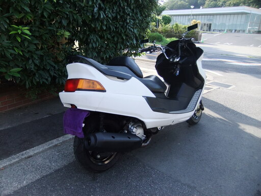 ヤマハ マジェスティ250(4HC) 社外フロントカウル 自賠責(令和2年2月