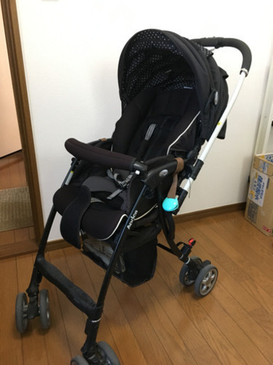 ApricaベビーカーAB型