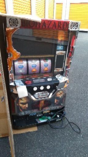 (京都市内配達無料❗)バイオハザード5スロット実機❗