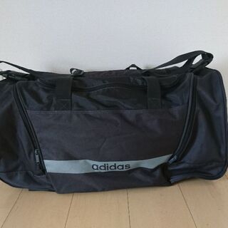 【取引中】アディダスの旅行バッグ