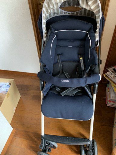 ※約半額【超美品ほぼ未使用】 combi メチャカーゴ ボーダーネイビー