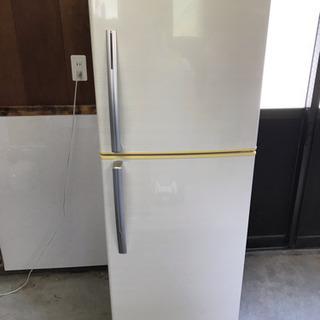 冷凍冷蔵庫   2013年式 ユーイング 