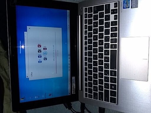 すぐ使えるWIN10x64 ASUS X202E i3-3217U  HTクアッド 4GB SSD120GB Office365無線wifi 11インチ
