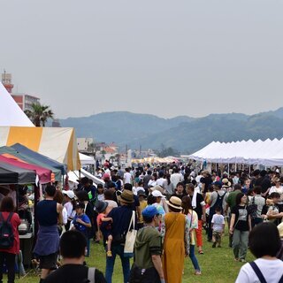 【災害復興支援】海辺の芝生広場でマーケット！出店者募集（千葉県館山市）