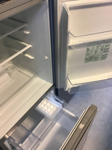 【送料無料・設置無料サービス有り】冷蔵庫 AQUA AQR-16D 中古