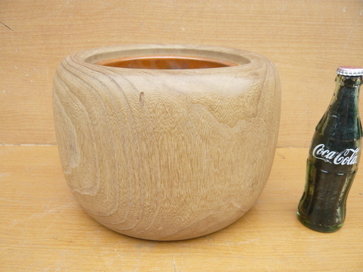 手あぶり火鉢・桐製