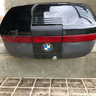 BMWのリアボックス