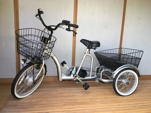 電動アシスト 大人三輪自転車 シルバー