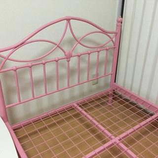 ❤️値下げしました ピンクのお姫様ベッド 金属製の組立式