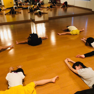 Sunflower DANCE SCHOOL新富町駅徒歩1分