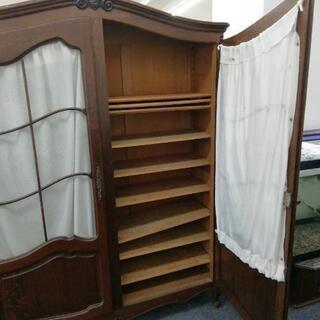 611　イギリスアンティーク ワードローブ