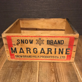 古い雪印マーガリンの木箱