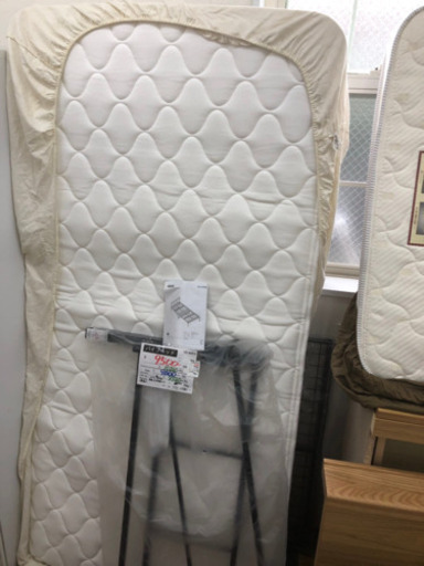 【未使用品★ニトリ】シングルベッド マットレス付き パイプベッド