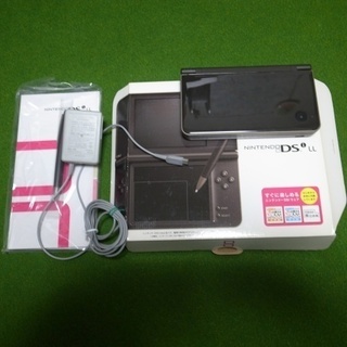 NINTENDO DSi　LL