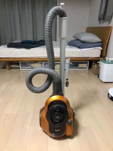 シャープ Sharp サイクロン 掃除機 オレンジ Ec Cp 11 Dn 鞍馬口の生活家電 掃除機 の中古あげます 譲ります ジモティーで不用品の処分