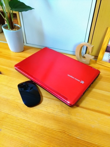 corei5メモリ8Gで超高性能☆　可愛いカーマインレッド♪　11.6インチの薄型軽量タイプで持ち運びが便利！　　最新Windows10！　大容量500G！　高速★　　Webカメラ付き　マウスコンピューター　mouse computer　　Windows10　64Bit　赤　高級感　　マウス付き 　ノートパソコン　無線LAN　Wi-Fi対応