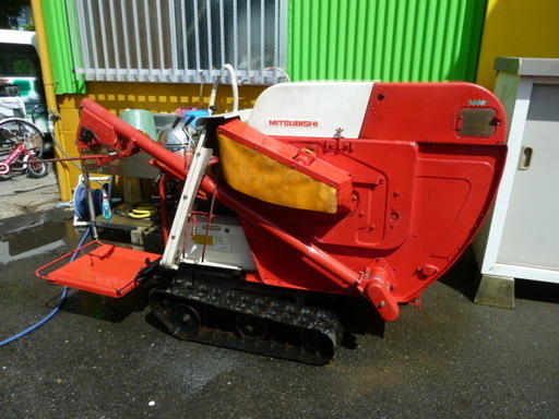 三菱ハーベスタ　FH250　最大5馬力　自動脱穀機