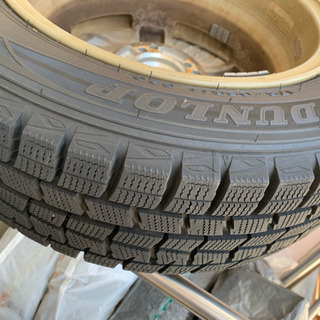 スノータイヤ スタッドレスタイヤ ほぼ新品 175/65R14 820