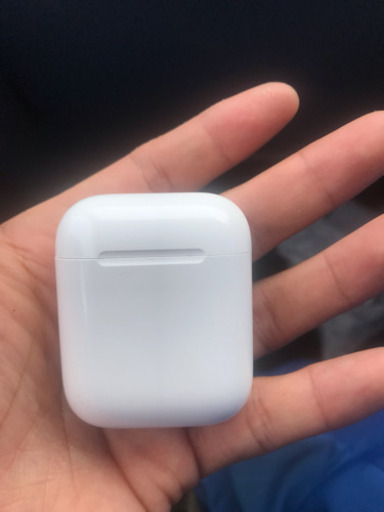 AirPods イヤホン