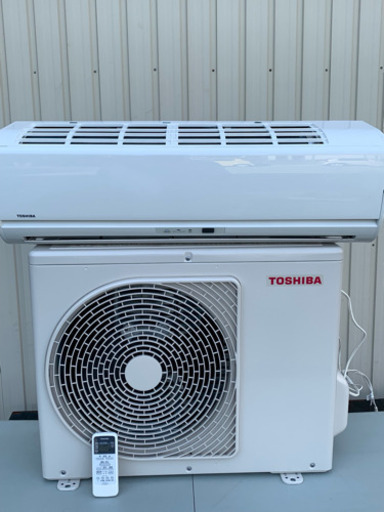 TOSHIBA 東芝 ルームエアコン 2.2kw 18年製