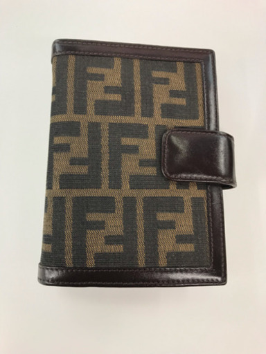 Fendi 「フェンディ」手帳カバー 本物