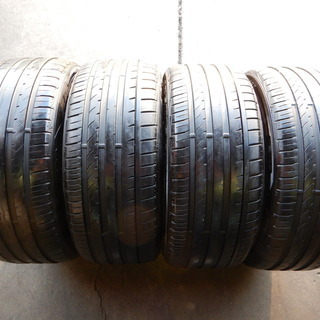 235/45Ｒ18　中古タイヤ　4本セット　ファルケンアゼニス　希少サイズ♪