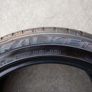 235/45Ｒ18　中古タイヤ　4本セット　ファルケンアゼニス　希少サイズ♪