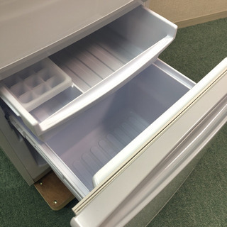 配達無料地域あり＊極美品＊シャープ 2019年製 137L＊人気のつけかえどっちも扉＊