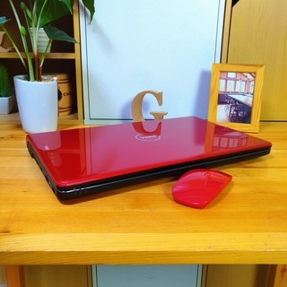 超可愛いルビーレッドのDell♪ corei3大容量500Gで高性能☆ 最新