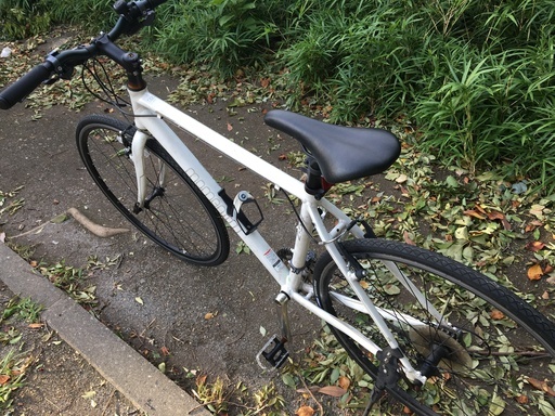 クロスバイク ホワイト 700×28C型 クロスバイク LIG MOVE （ホワイト/440サイズ《適応身長