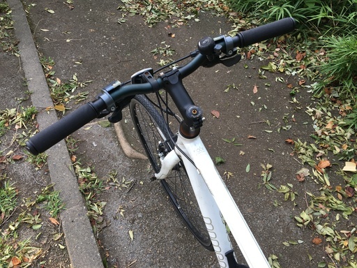 クロスバイク MOMENTUM Z-5AIR ホワイト 480mm