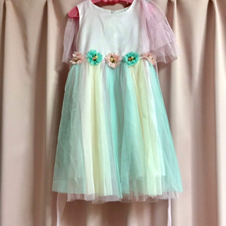 【新品未使用】ドレス(サイズ120)