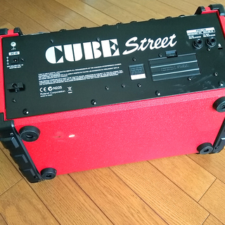 Roland Cube Street 屋外で使えるアンプ