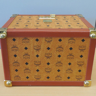 ▷バニティボックス MCM モノグラム柄 32×23.5cm ブラウン