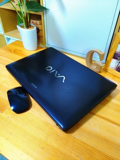 高級感のあるモダンブラックのVAIO☆　大容量500G！　高速デュアルコア★　メモリ4G　SONY　VAIO　テンキー＆カメラ付き　　最新Windows10　64Bit　黒　15.5インチ大画面　マウス付き 　ノートパソコン　無線LAN　Wi-Fi対応 　DVDドライブ