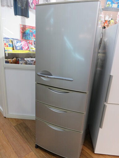 取りに来れる方限定！2011年製SANYOの4ドア冷蔵庫す！