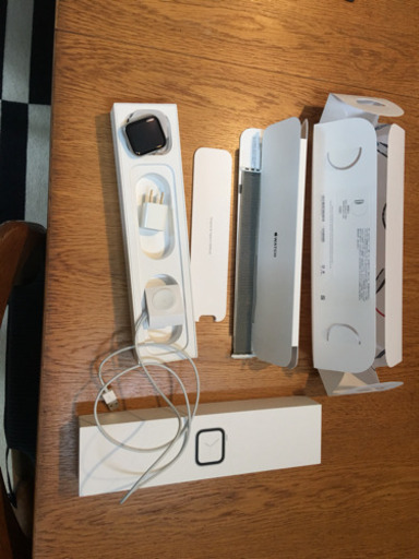 Apple Watch 最新series4GPSモデル44mm手渡しのみ 【公式通販】
