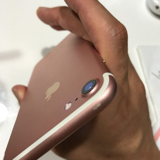 iPhone7 128GB au バッテリー残93%