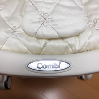 取引相談中】 コンビ ハイローチェア